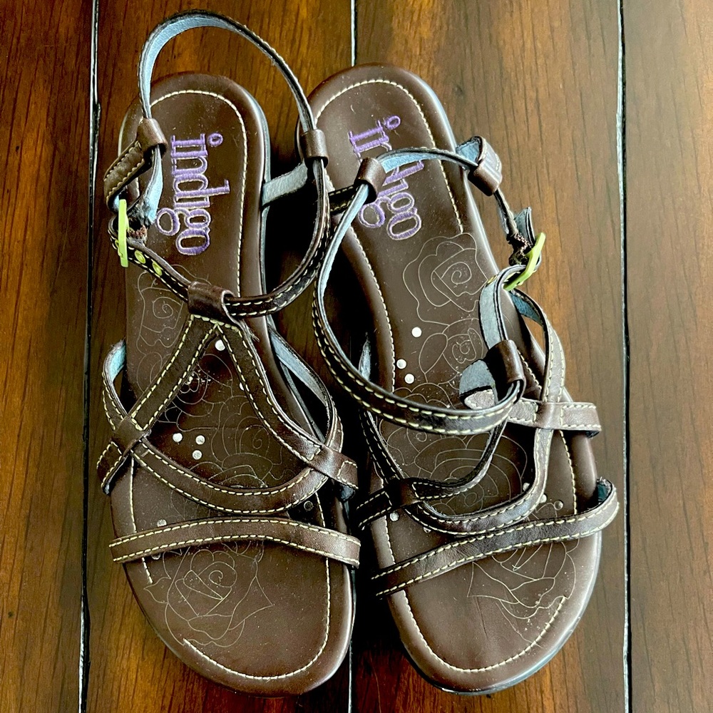 Indigo by Clark’s Leather Strappy Flat Sandals in Brown - 6 1/2M